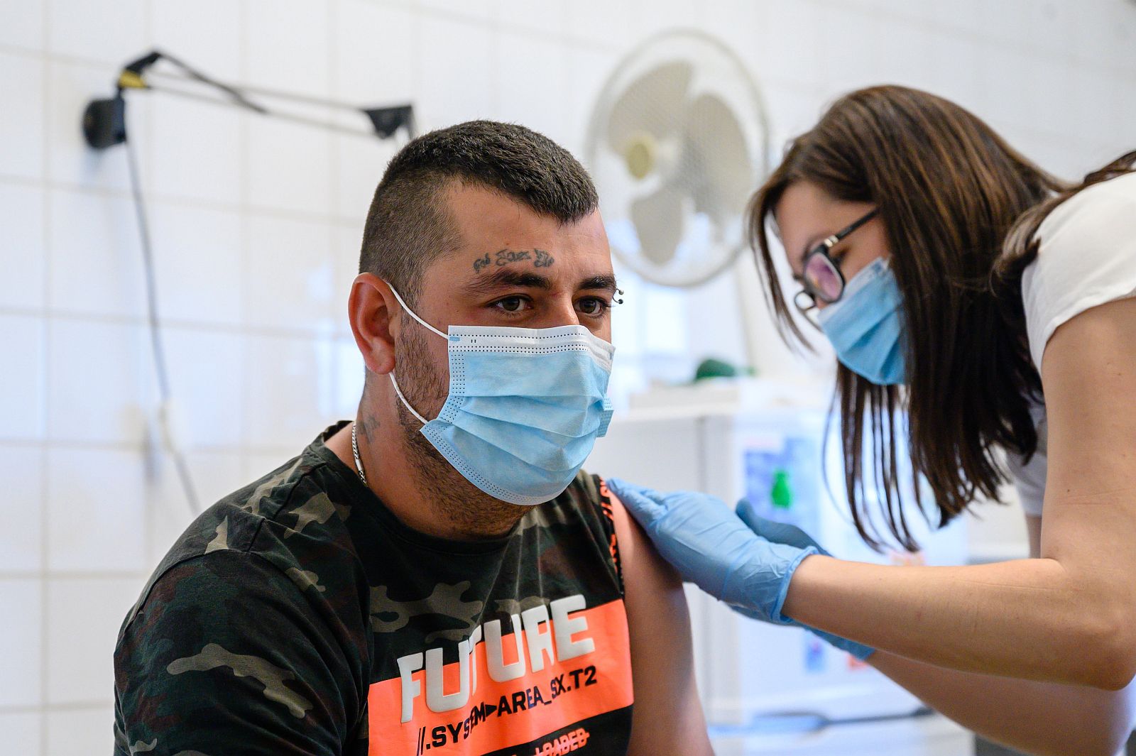 A Szputnyik V koronavírus elleni vakcinájával oltottak vasárnap Fehérváron